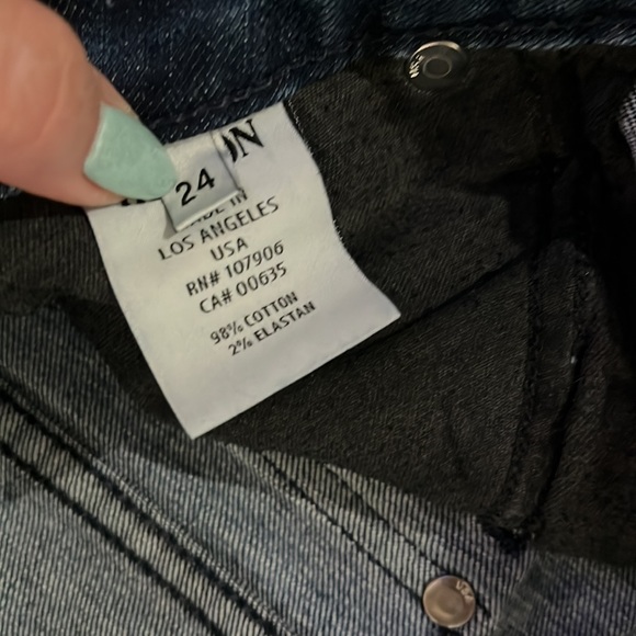 Hudson Cuffed Jean Shorts - Picture 2 of 3